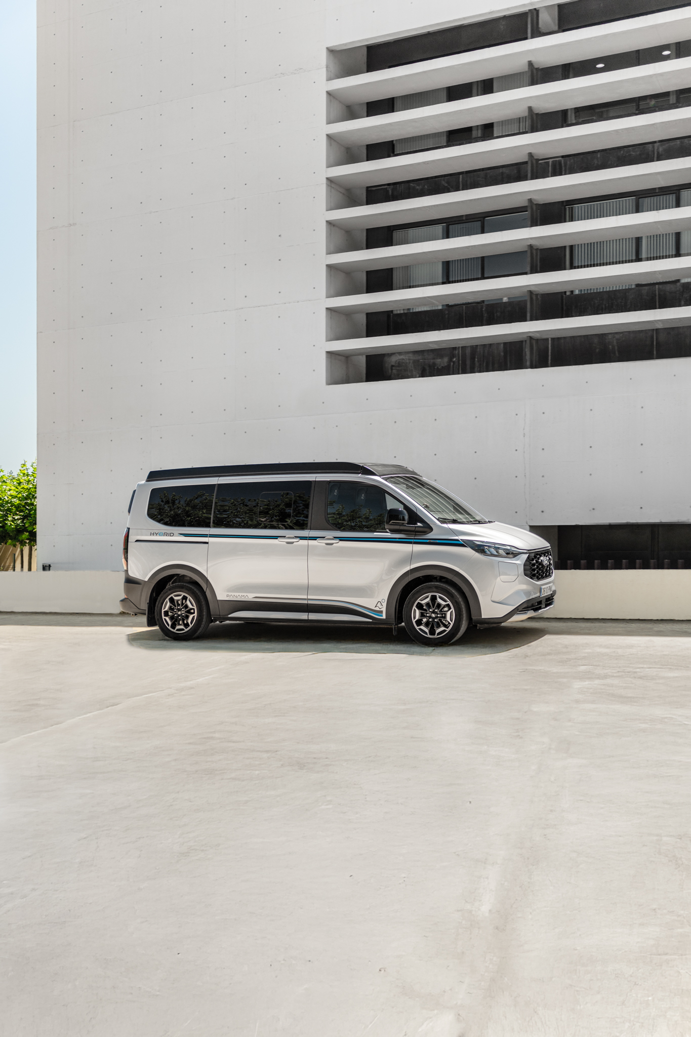 P10H living cu plafon înalt